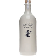 Lade das Bild in den Galerie-Viewer, Gin Kitchen - Gutsy Monkey Winter Gin
